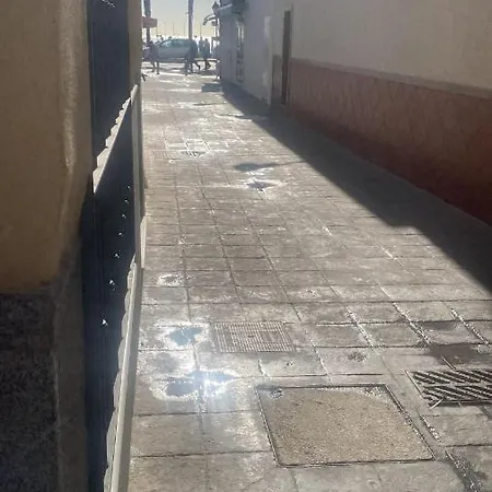 Cubanito Primera Linea Bajondillo * Торремолинос