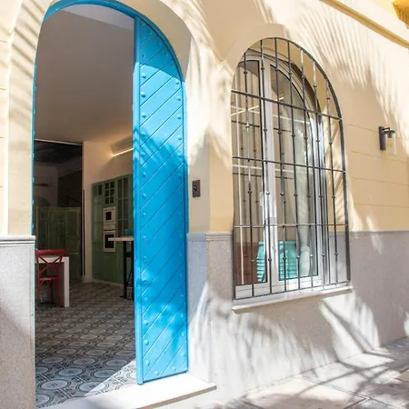 Cubanito Primera Linea Bajondillo