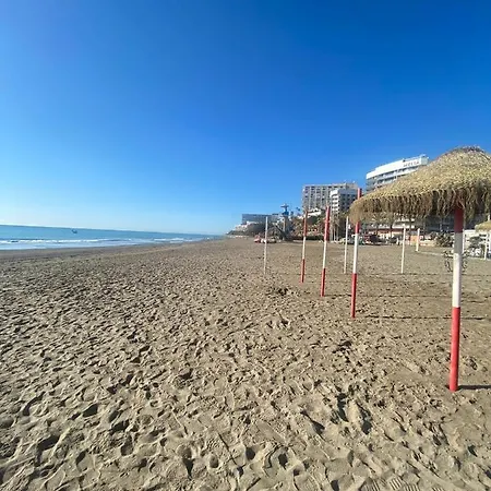 Cubanito Primera Linea Bajondillo Apartman