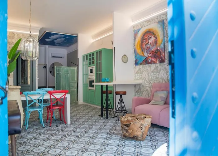 Cubanito Primera Linea Bajondillo *